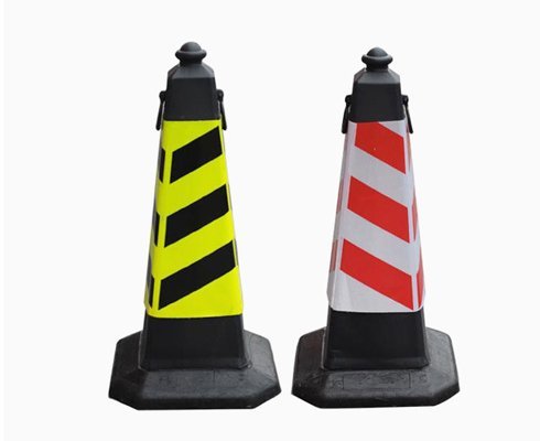 30 Inch 750mm PE Plastic Reflective Black Tetragonal Reserved Parking Cones Cones with Handlebar